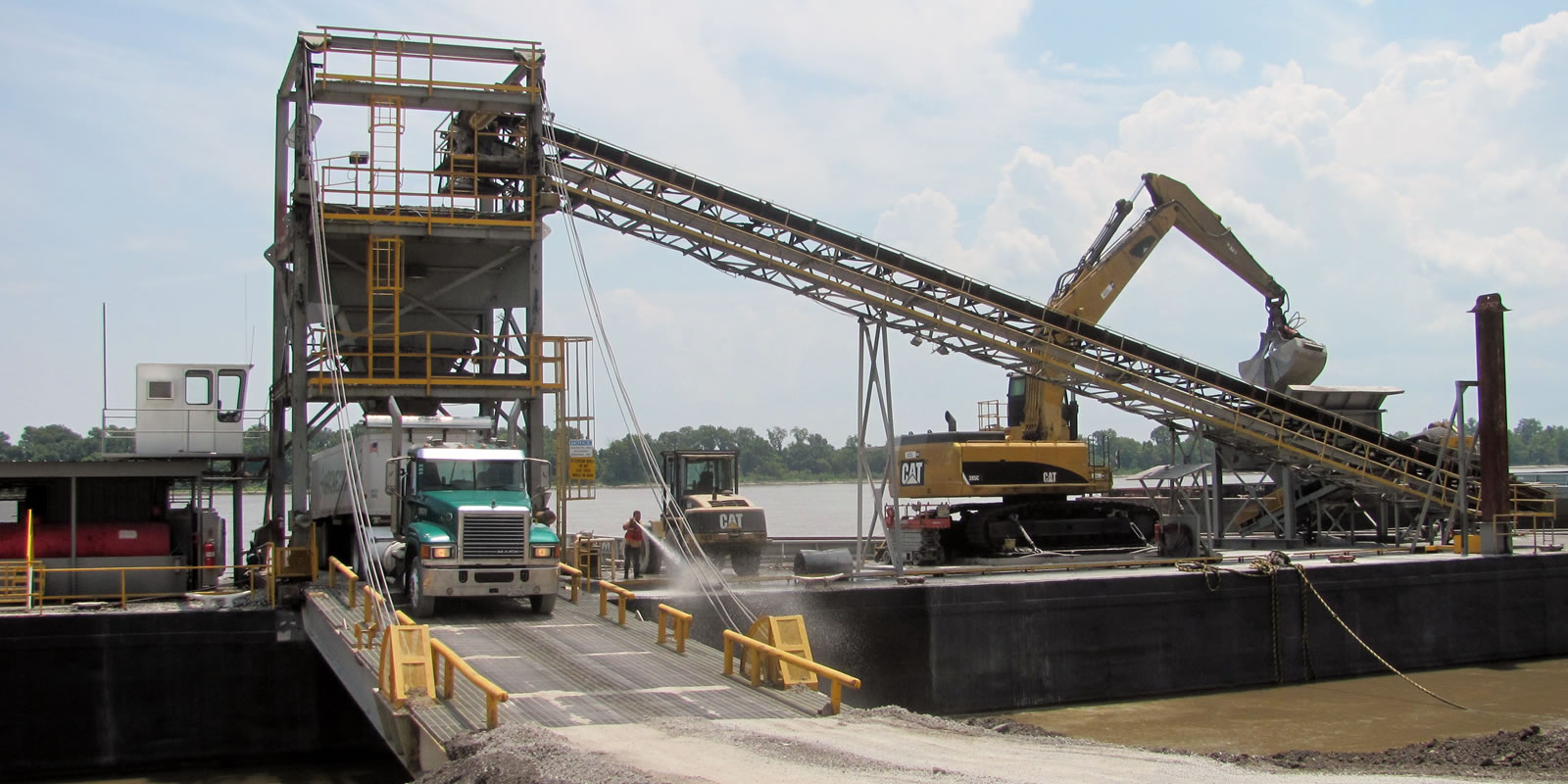 Pontchartrain Materials Corporation Marine Construction Unloading