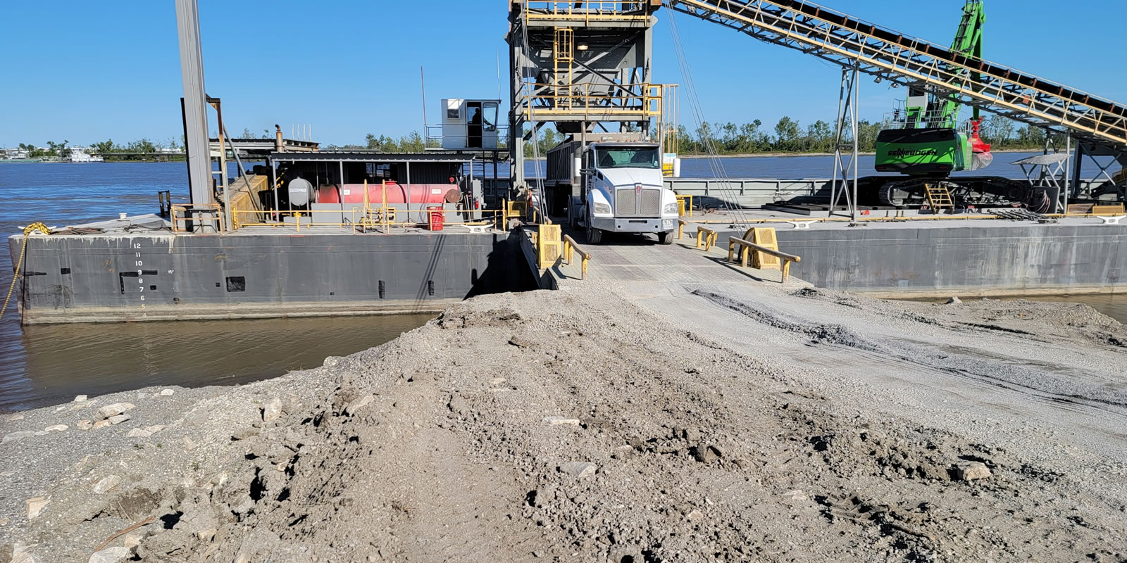 Pontchartrain Materials Corporation Marine Construction Unloading